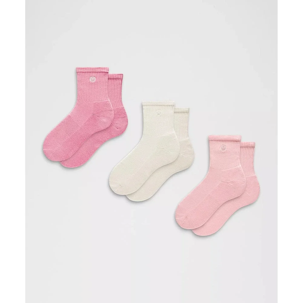 Lululemon-Unisex Daily Essential Quarter Socks 3 Pack-Candy Cloud/Pink Pearl